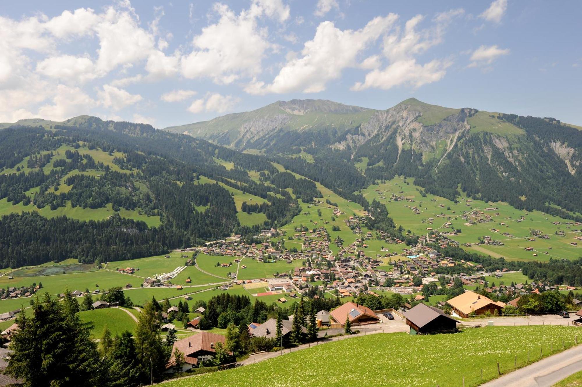 Ferienlenk Mountain Village Kamer foto
