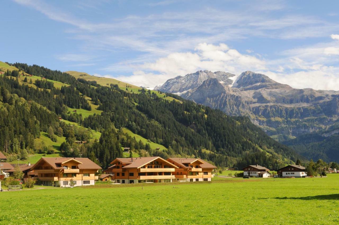 Ferienlenk Mountain Village Buitenkant foto